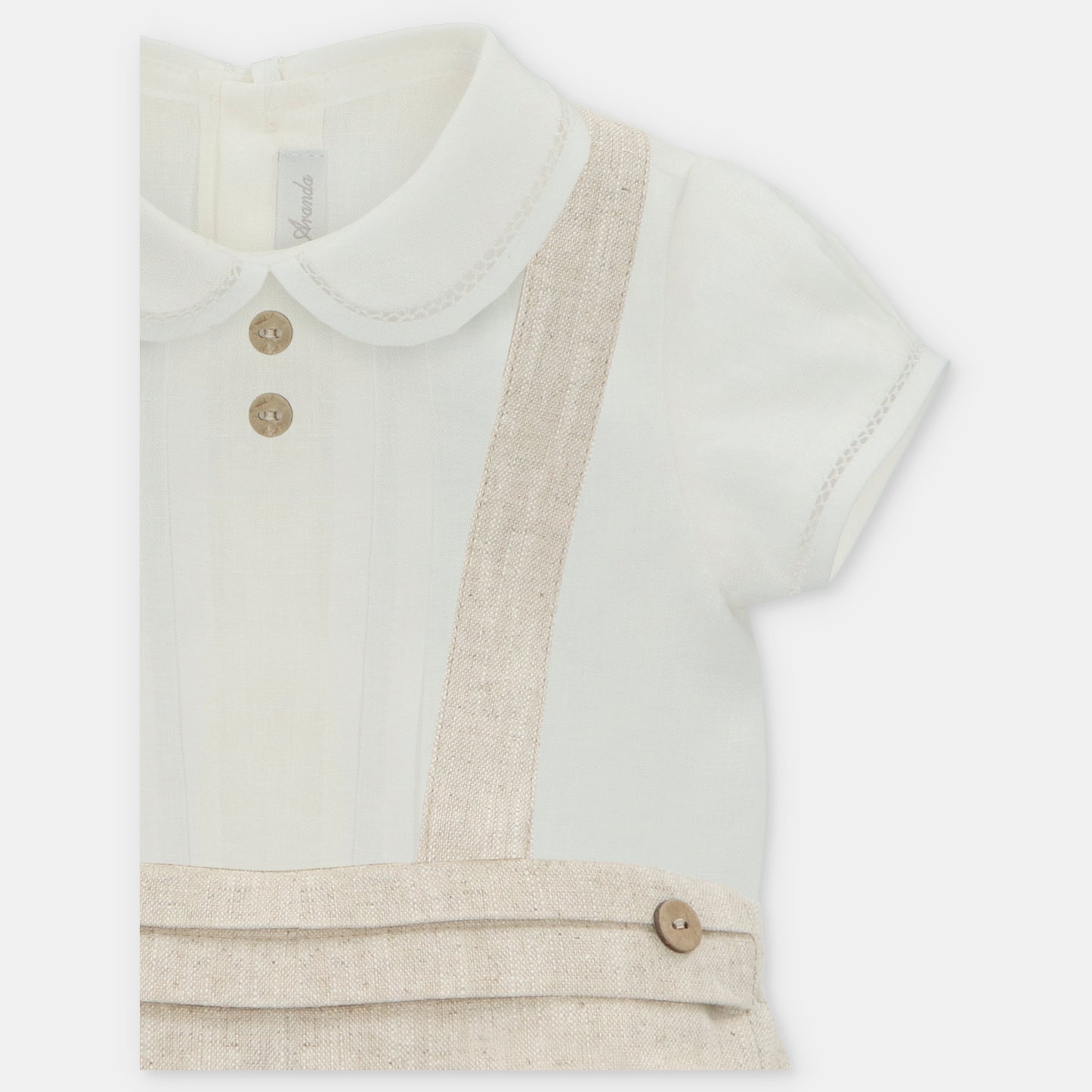 Salopette con camicia in lino