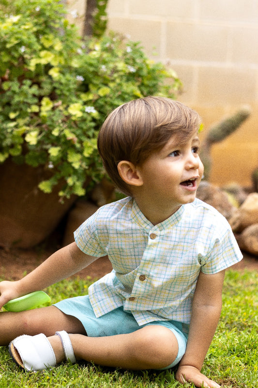 Completo camicia coreana e bermuda